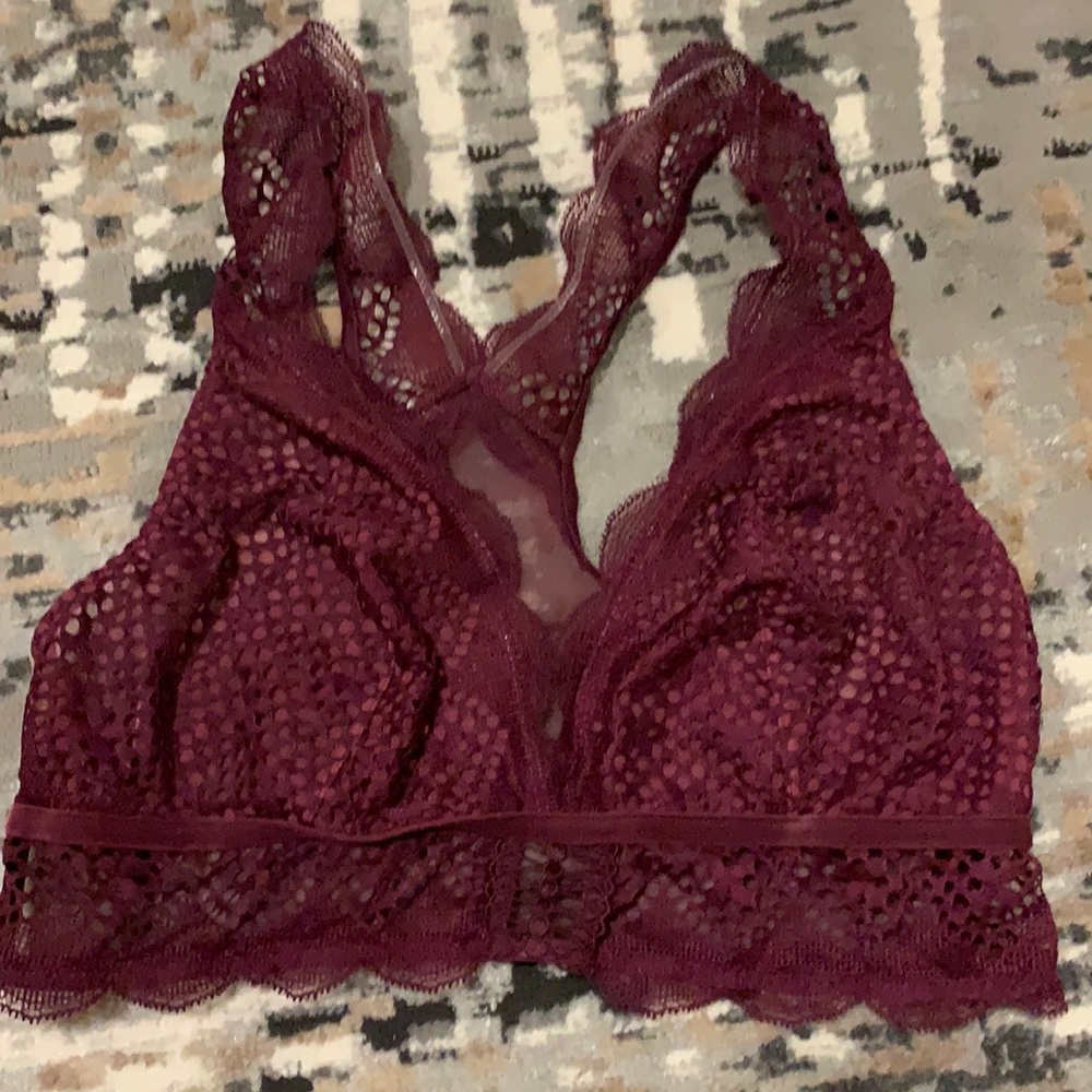 Victoria’s Secret women’s bralette